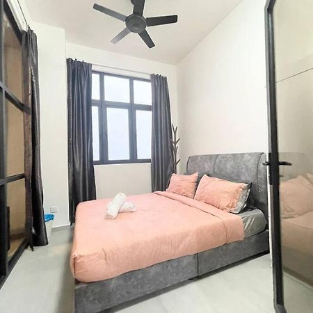 Quartz Near To Jonker Walk With Infinity Pool Cozy 3B2B Apartment Malacca Exterior foto