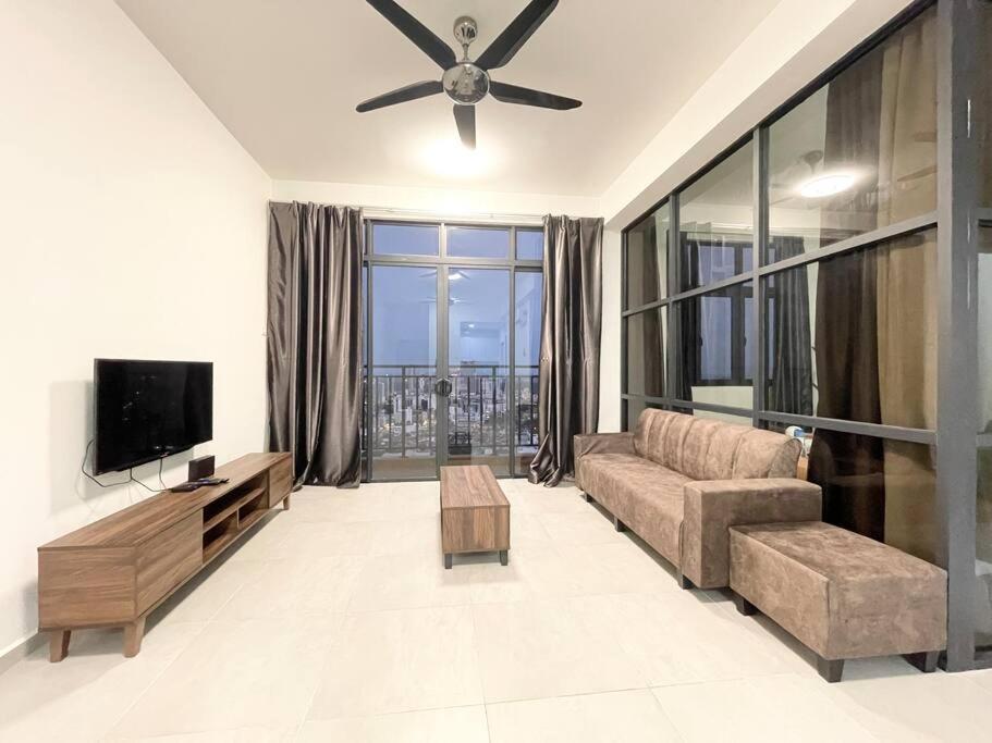 Quartz Near To Jonker Walk With Infinity Pool Cozy 3B2B Apartment Malacca Exterior foto