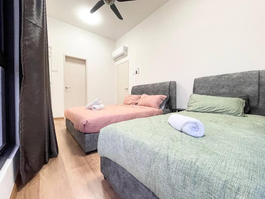 Quartz Near To Jonker Walk With Infinity Pool Cozy 3B2B Apartment Malacca Exterior foto