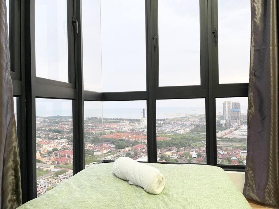 Quartz Near To Jonker Walk With Infinity Pool Cozy 3B2B Apartment Malacca Exterior foto