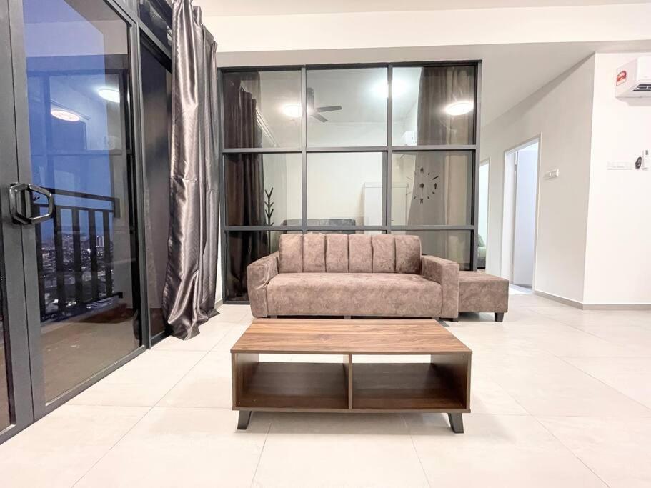 Quartz Near To Jonker Walk With Infinity Pool Cozy 3B2B Apartment Malacca Exterior foto